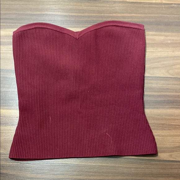 Aritzia Tops - Aritzia Babaton Burgundy Ribbed Crop Top